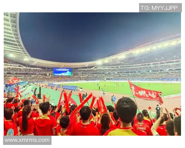 成都足球明星见面会盛大举行球迷互动共庆足球热情与梦想 成都足球明星见面会盛大举行球迷互动共庆足球热情与梦想