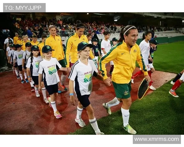 足球明星转场瞬间揭秘从绿茵场到新球队的精彩瞬间与背后故事