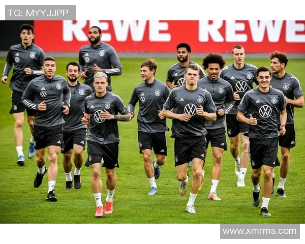 身高1米82的足球明星如何在绿茵场上展现超凡魅力与实力