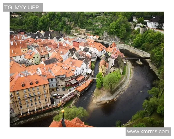 探索埃斯特旺的魅力与历史发现这座城市的独特风情与文化底蕴 探索埃斯特旺的魅力与历史发现这座城市的独特风情与文化底蕴